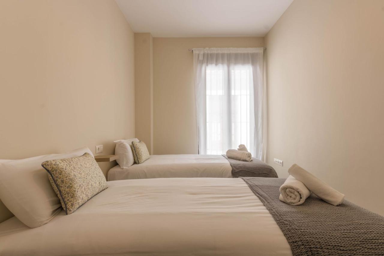 Apartamentos Los Abuelos - กอร์โดบา ภายนอก รูปภาพ