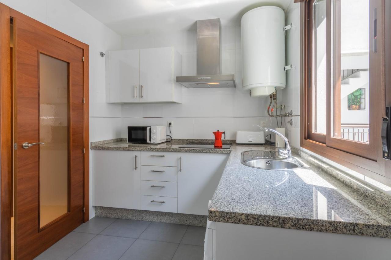 Apartamentos Los Abuelos - กอร์โดบา ภายนอก รูปภาพ