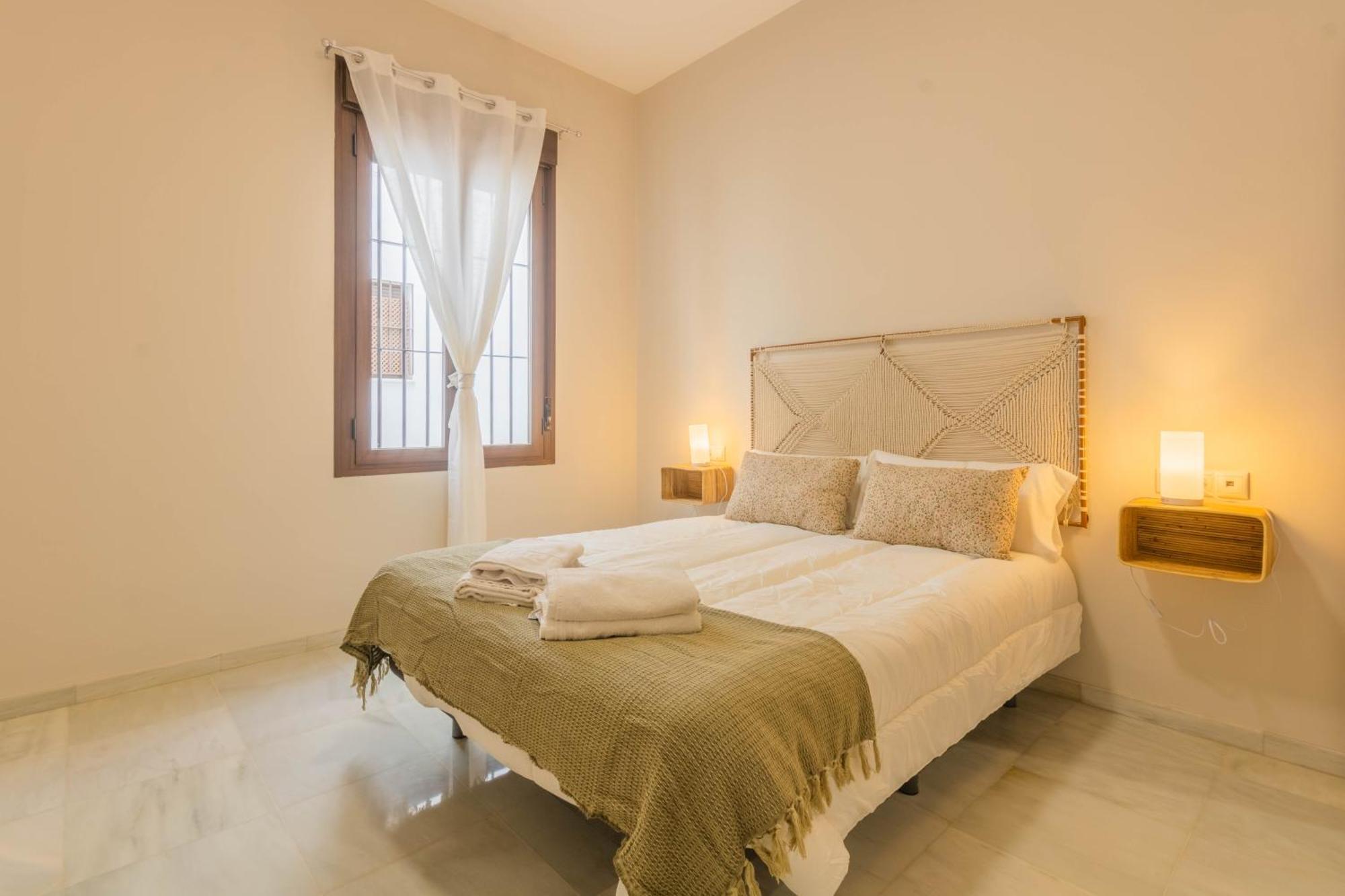 Apartamentos Los Abuelos - กอร์โดบา ภายนอก รูปภาพ