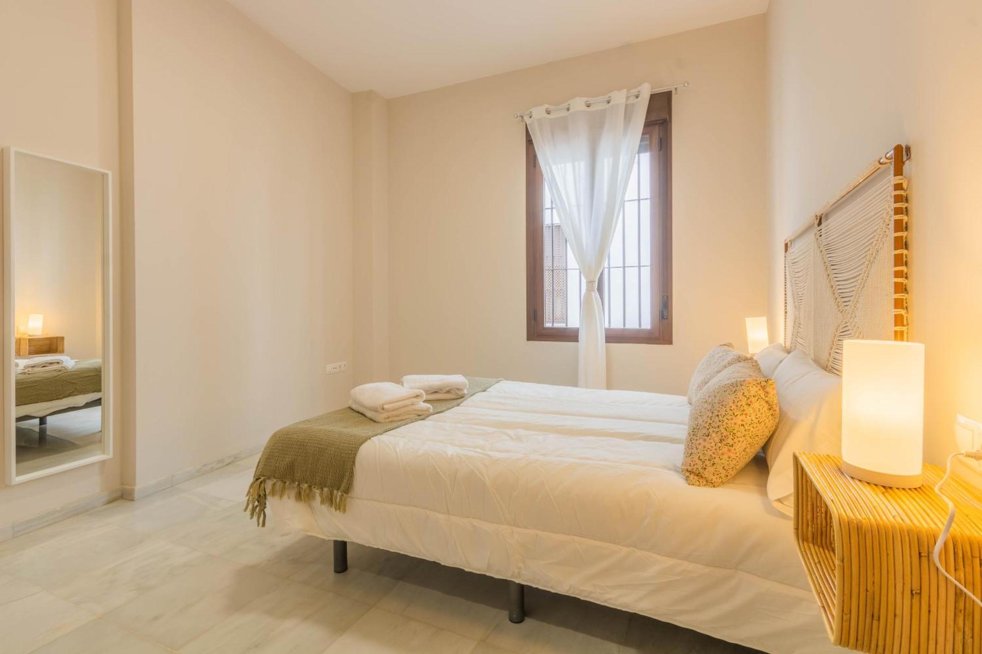Apartamentos Los Abuelos - กอร์โดบา ภายนอก รูปภาพ