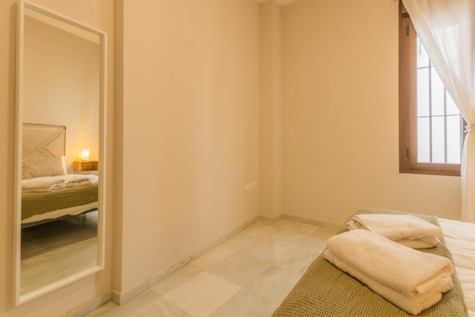 Apartamentos Los Abuelos - กอร์โดบา ภายนอก รูปภาพ