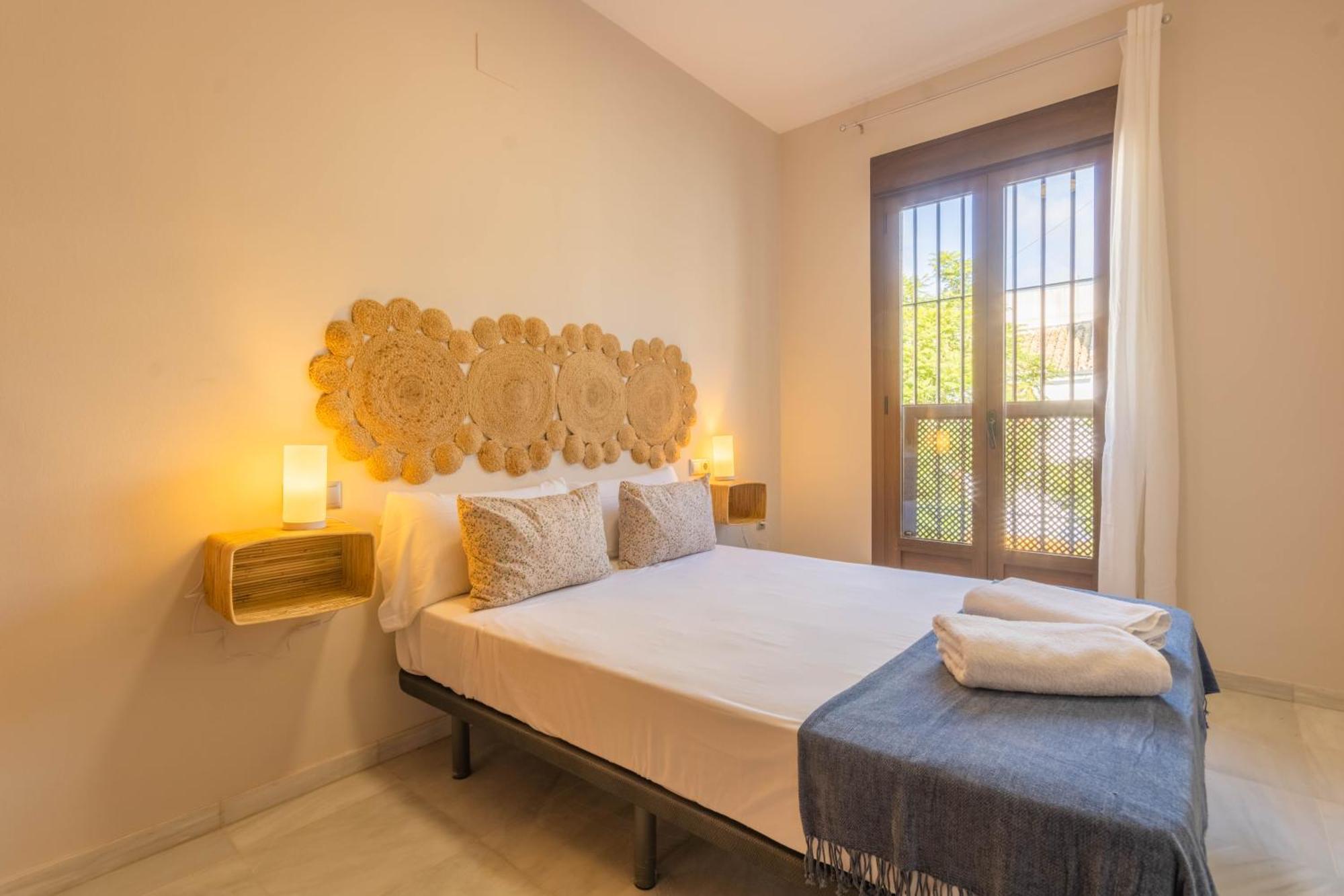 Apartamentos Los Abuelos - กอร์โดบา ภายนอก รูปภาพ