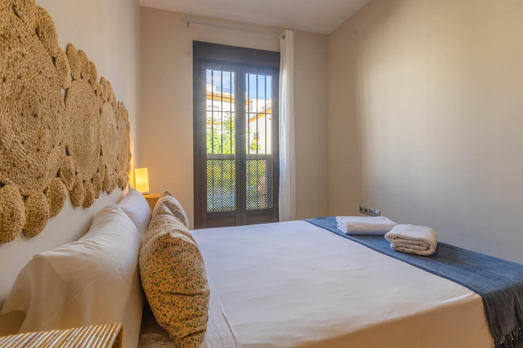 Apartamentos Los Abuelos - กอร์โดบา ภายนอก รูปภาพ