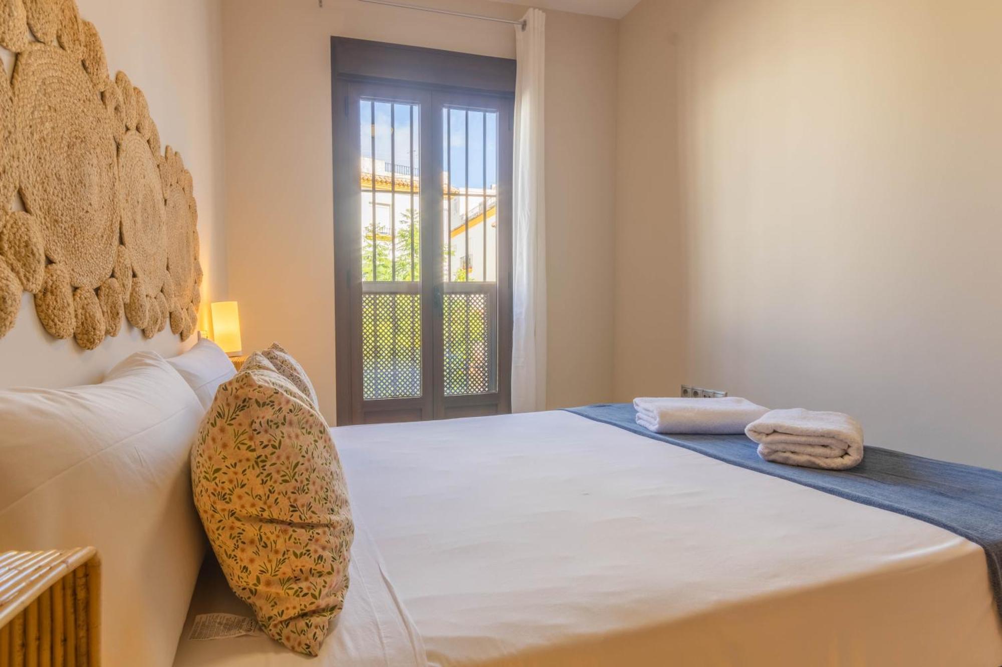 Apartamentos Los Abuelos - กอร์โดบา ภายนอก รูปภาพ